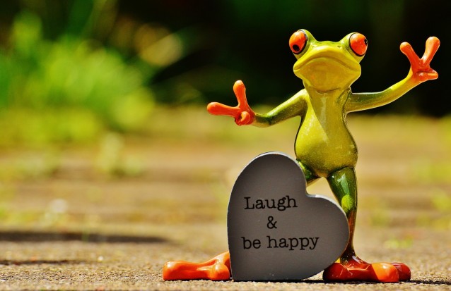 Lache und sei glücklich